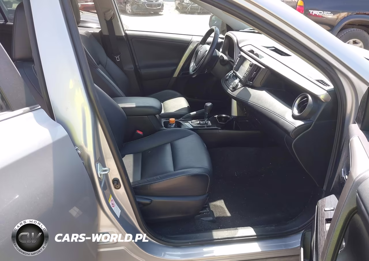 2017 Toyota Rav4 Hybrid Limited VIN:JTMDJREV0HD074689 - 5