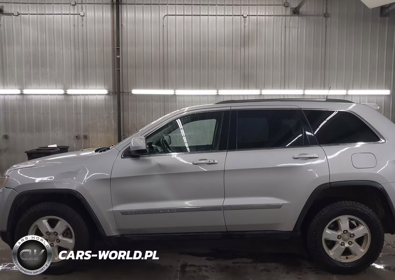 2013 Jeep Grand Cherokee Laredo VIN:1C4RJFAG1DC503379 - 15