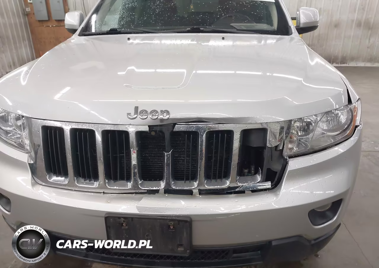 2013 Jeep Grand Cherokee Laredo VIN:1C4RJFAG1DC503379 - 6