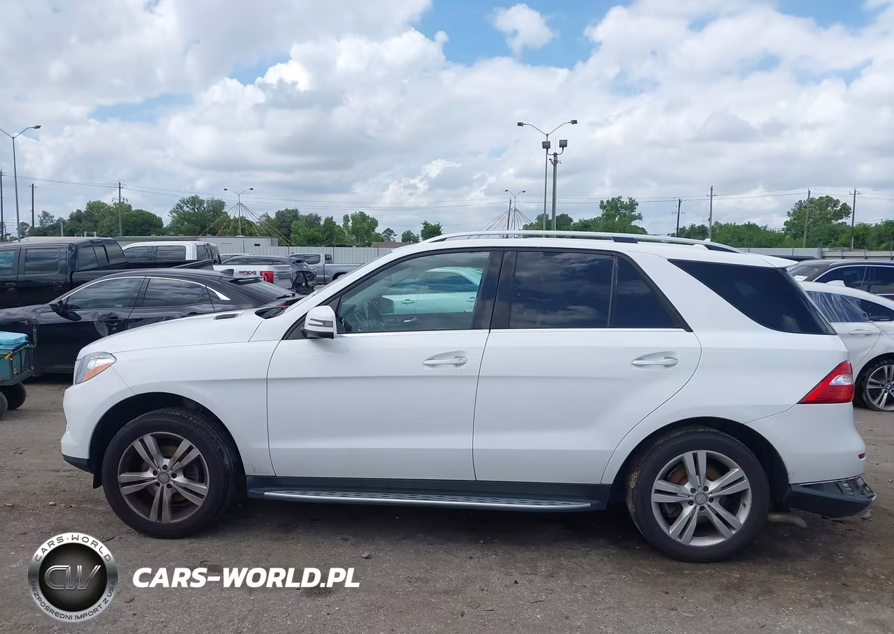 2015 Mercedes-Benz Ml 350 VIN:4JGDA5JB7FA557451 - 14