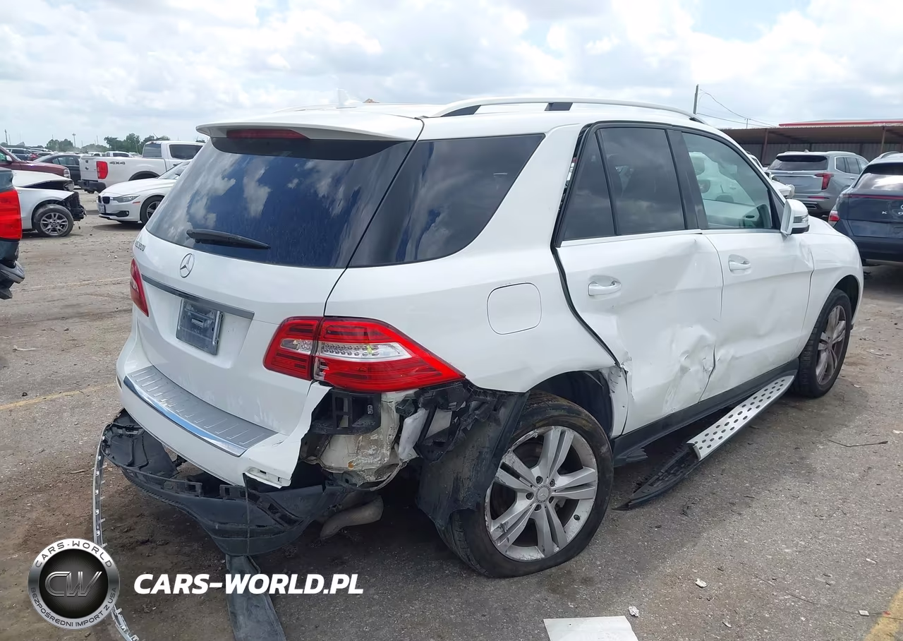 2015 Mercedes-Benz Ml 350 VIN:4JGDA5JB7FA557451 - 4