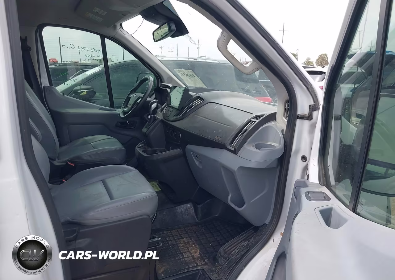 2018 Ford Transit-250 VIN:1FTYR1YM6JKA78617 - 5