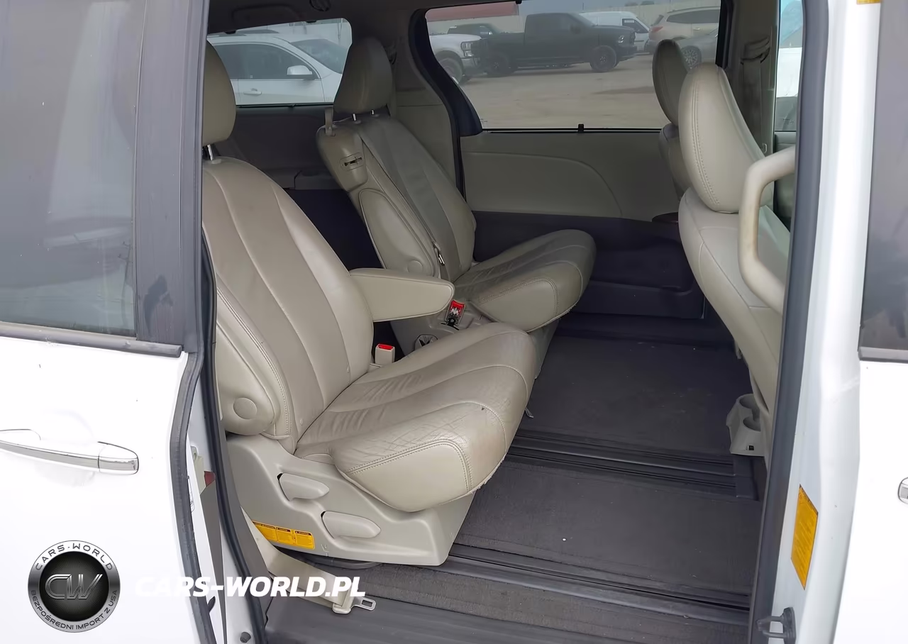 2012 Toyota Sienna Xle V6 8 Passenger VIN:5TDYK3DC2CS271114 - 8