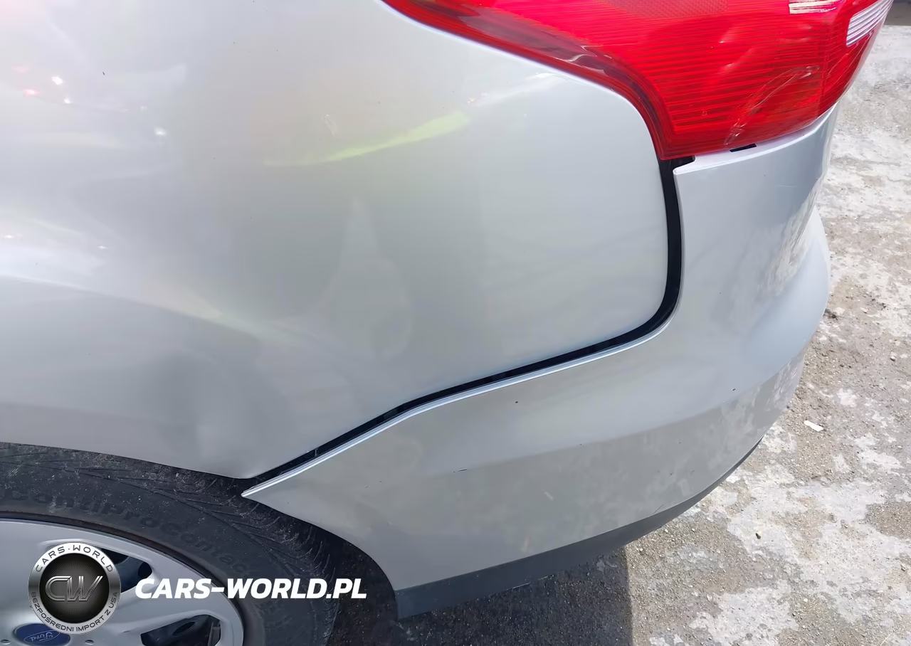 2017 Ford Focus S VIN:1FADP3E21HL314880 - 6