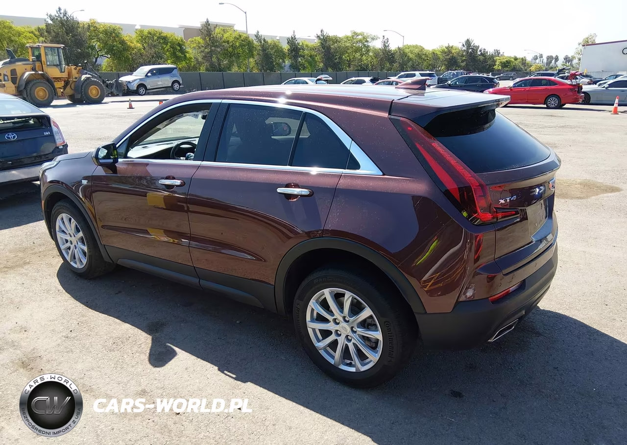 2023 Cadillac Xt4 Fwd Luxury VIN:1GYAZAR42PF107087 - 3