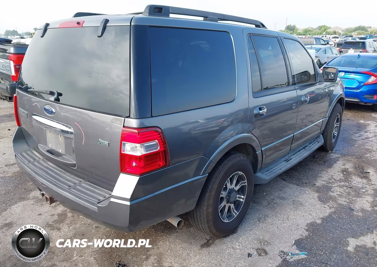 2010 Ford Expedition Xlt VIN:1FMJU1F53AEA48349 - 4
