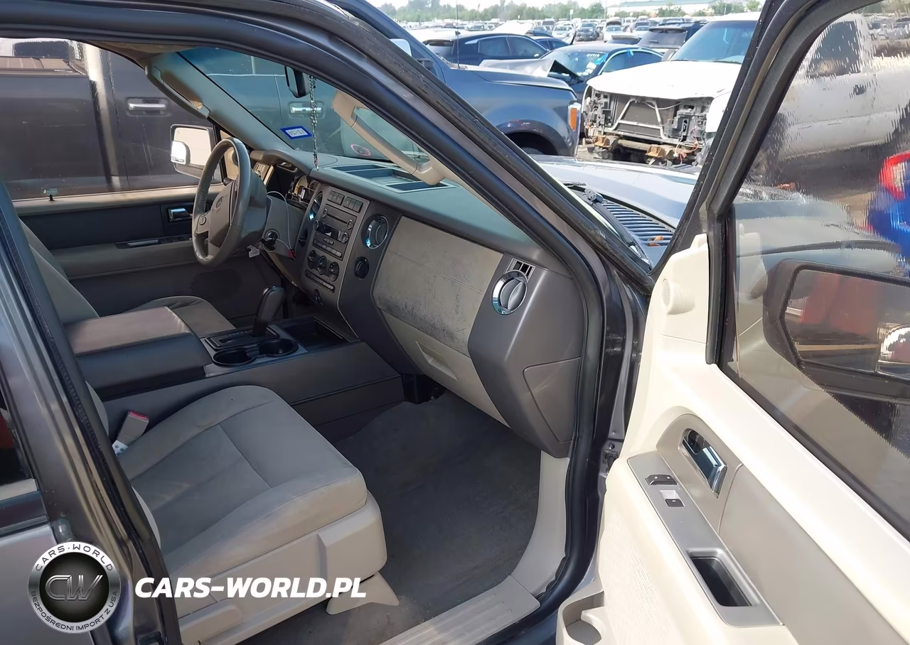 2010 Ford Expedition Xlt VIN:1FMJU1F53AEA48349 - 5