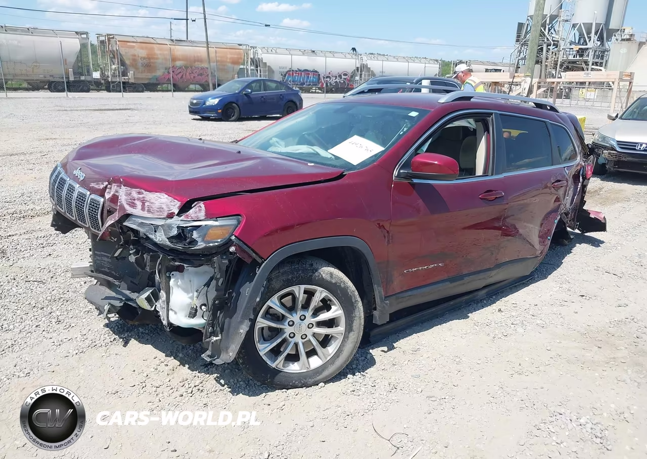 2019 Jeep Cherokee Latitude Fwd VIN:1C4PJLCB7KD307543 - 2