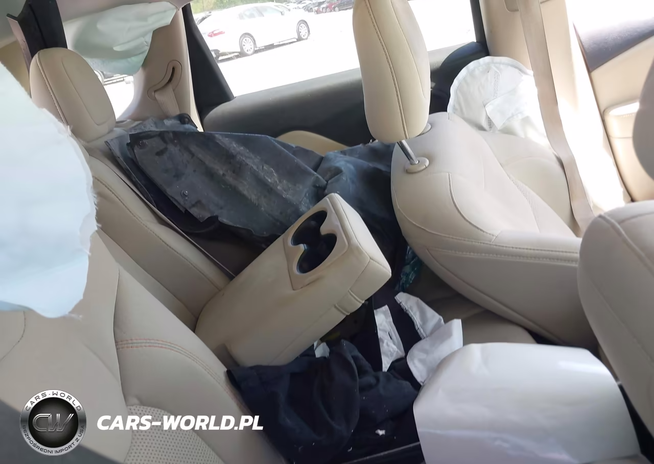 2019 Jeep Cherokee Latitude Fwd VIN:1C4PJLCB7KD307543 - 8