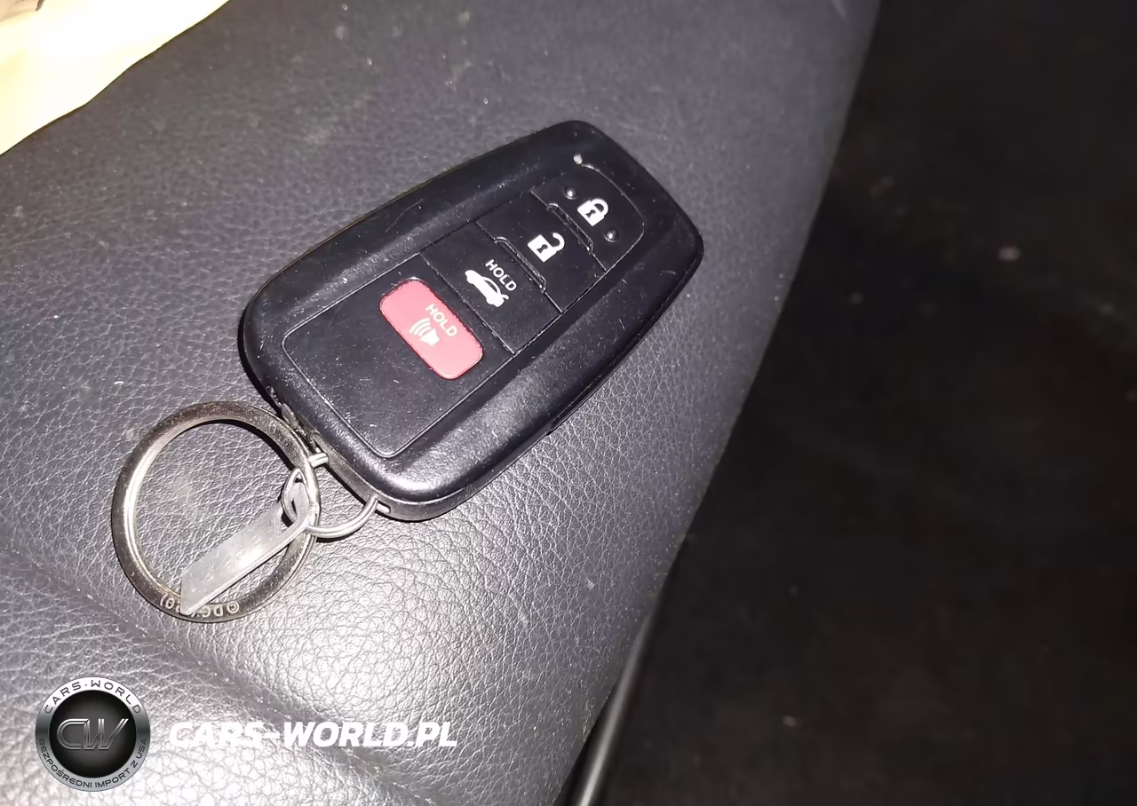 2018 Toyota Camry Hybrid Se VIN:4T1B21HK6JU006096 - 11