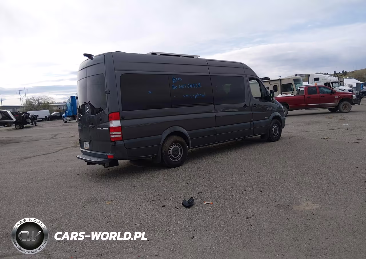 2015 Mercedes-Benz Sprinter 2500 High Roof VIN:WDZPE8CC9FP136504 - 4