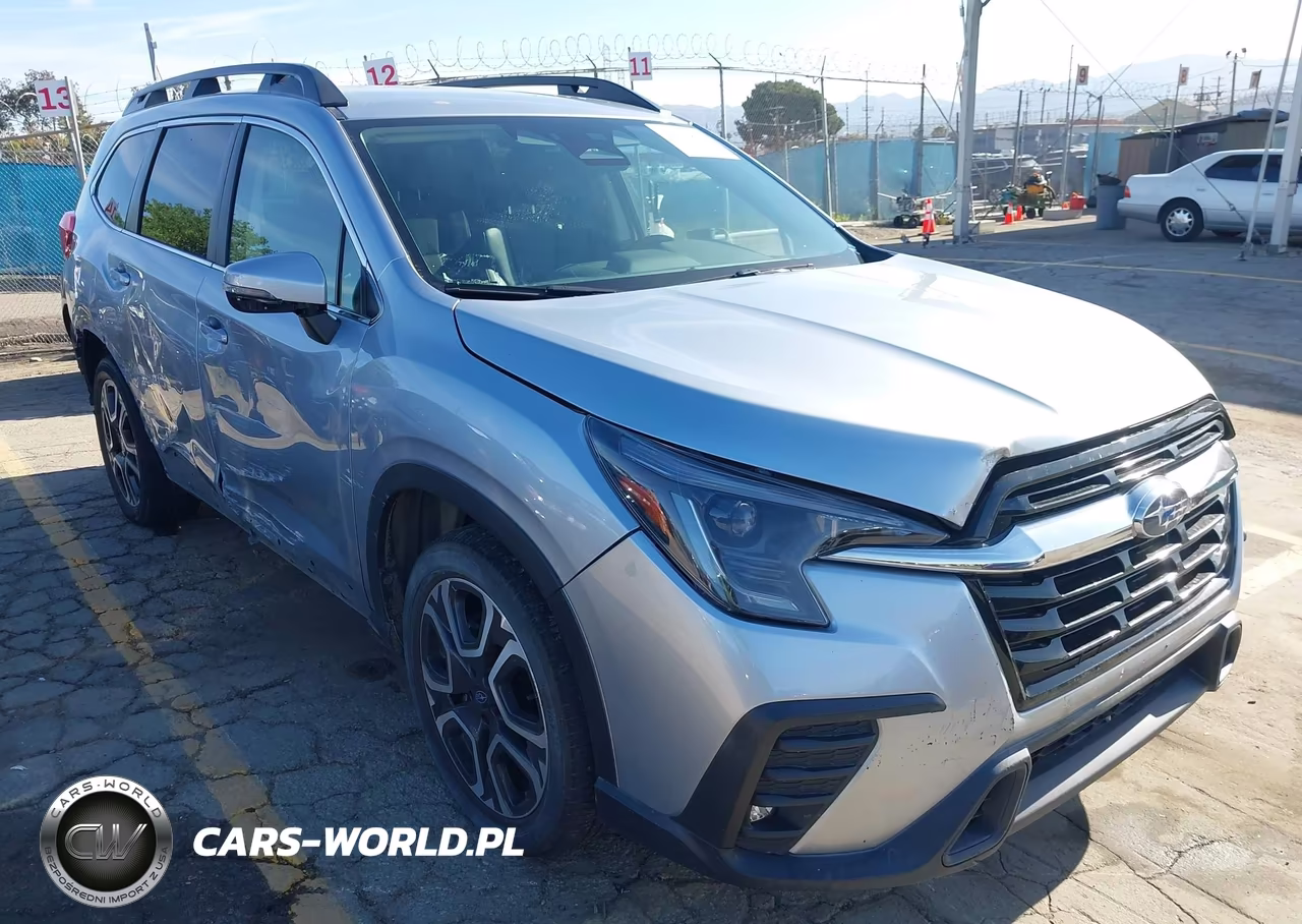 2023 Subaru Ascent Limited 8-Passenger – zdjęcie 1 z 17