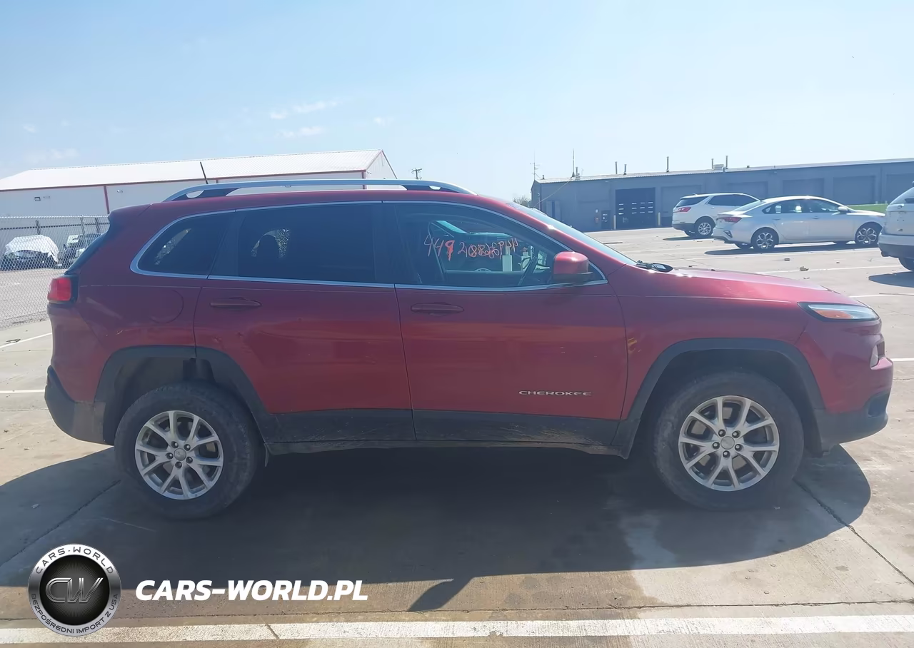 2016 Jeep Cherokee Latitude VIN:1C4PJMCB0GW235540 - 14