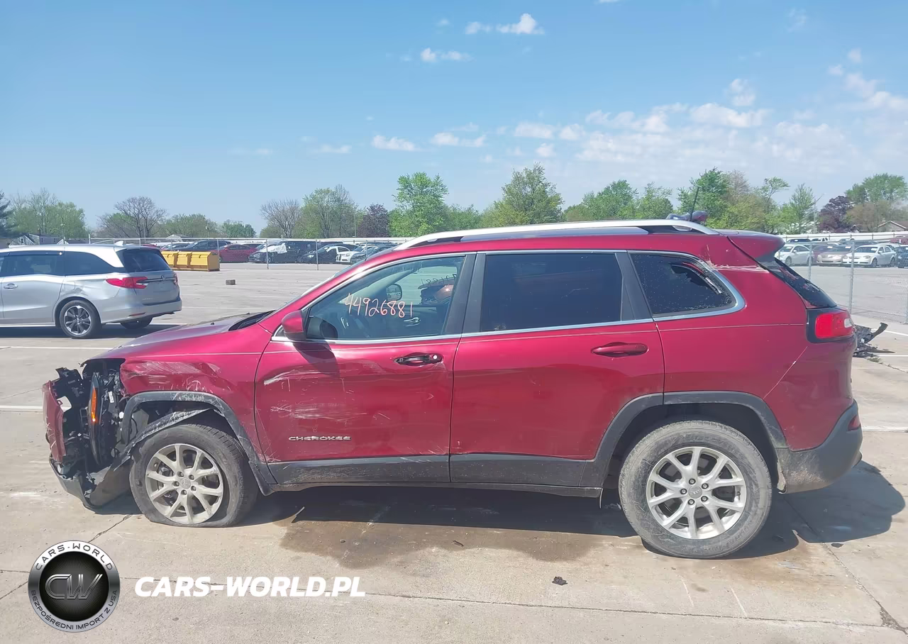 2016 Jeep Cherokee Latitude VIN:1C4PJMCB0GW235540 - 15