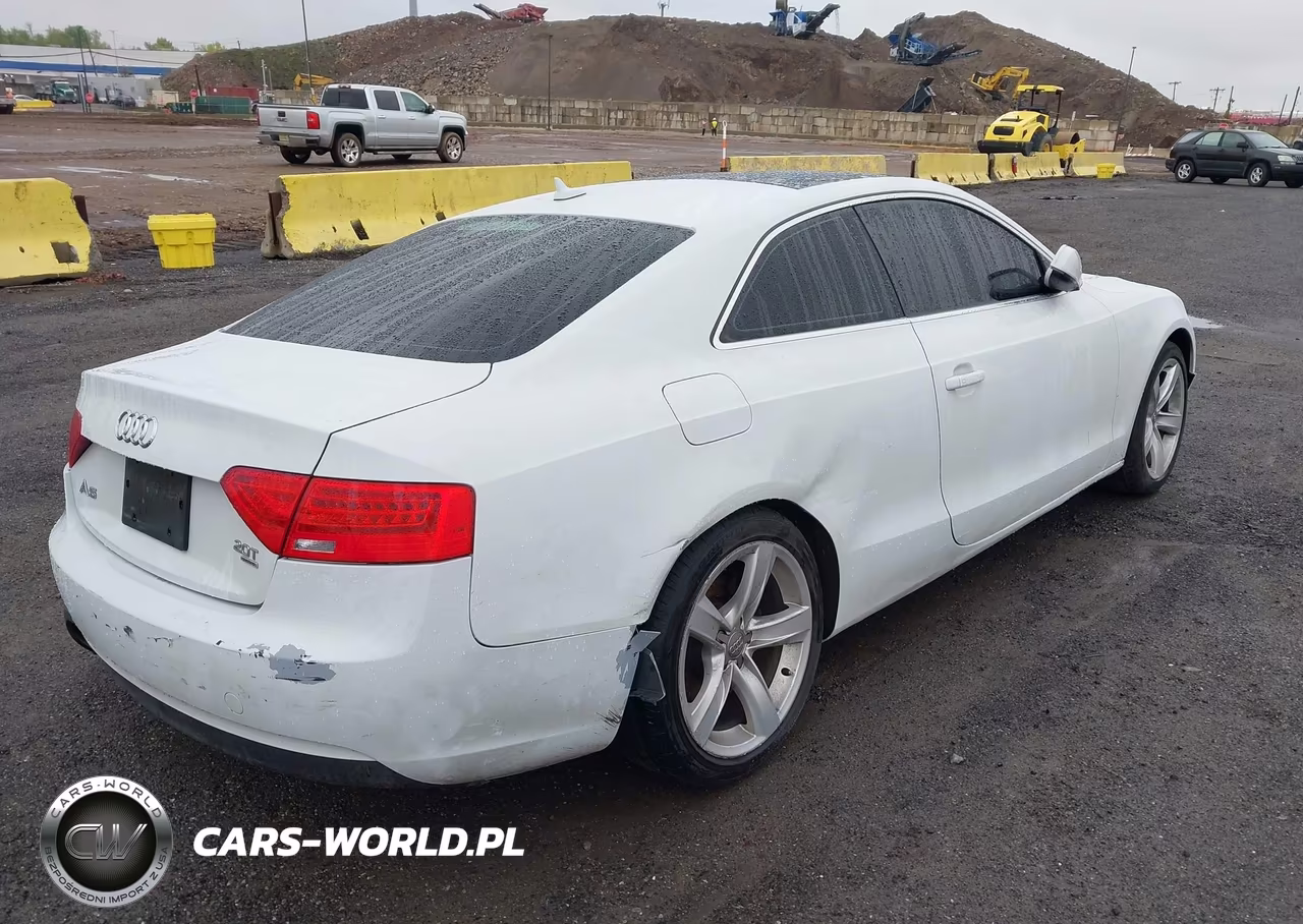 2015 Audi A5 2.0T Premium VIN:WAUCFAFR4FA034479 - 4