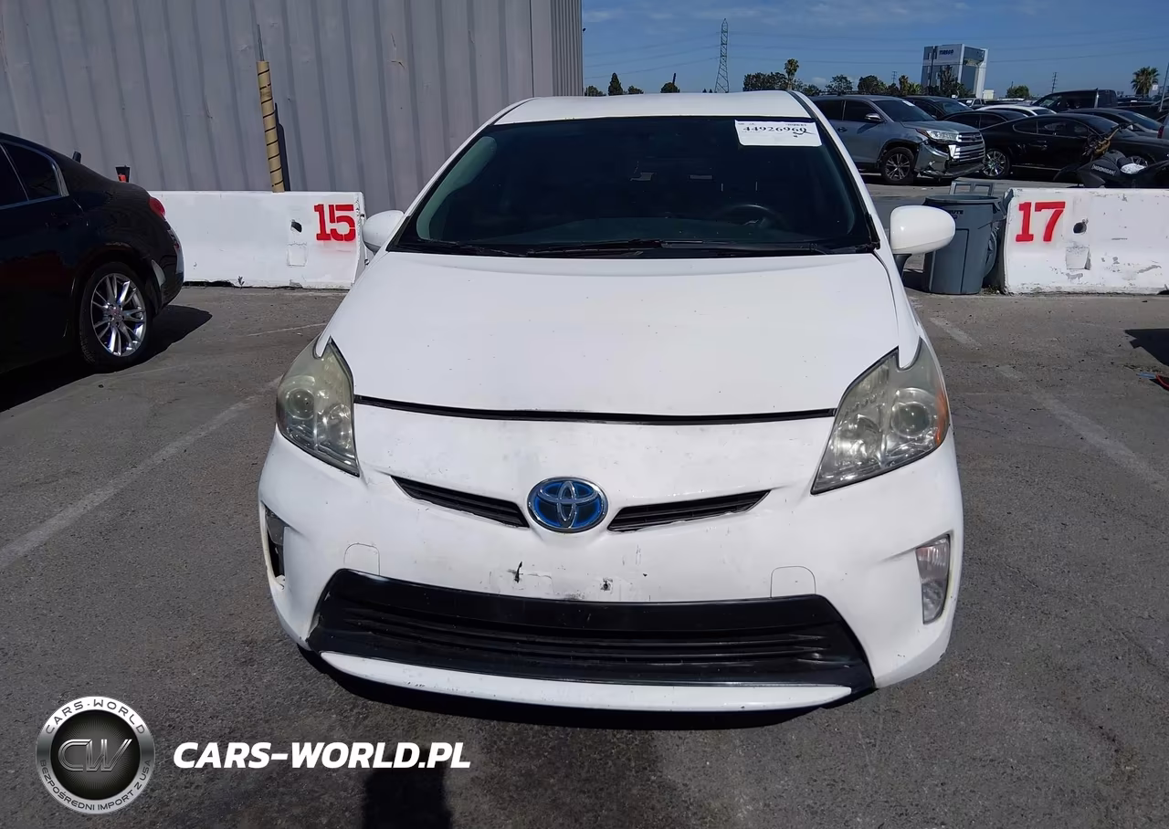 2013 Toyota Prius Two VIN:JTDKN3DU2D5617062 - 12