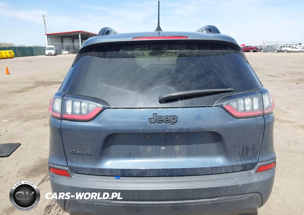 2021 Jeep Cherokee Latitude 4X4 VIN:1C4PJMCB4MD198192 - 17