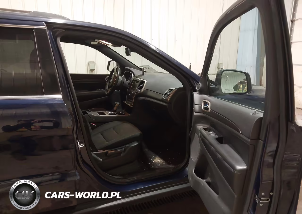 2016 Jeep Grand Cherokee Laredo VIN:1C4RJFAG7GC398772 - 5