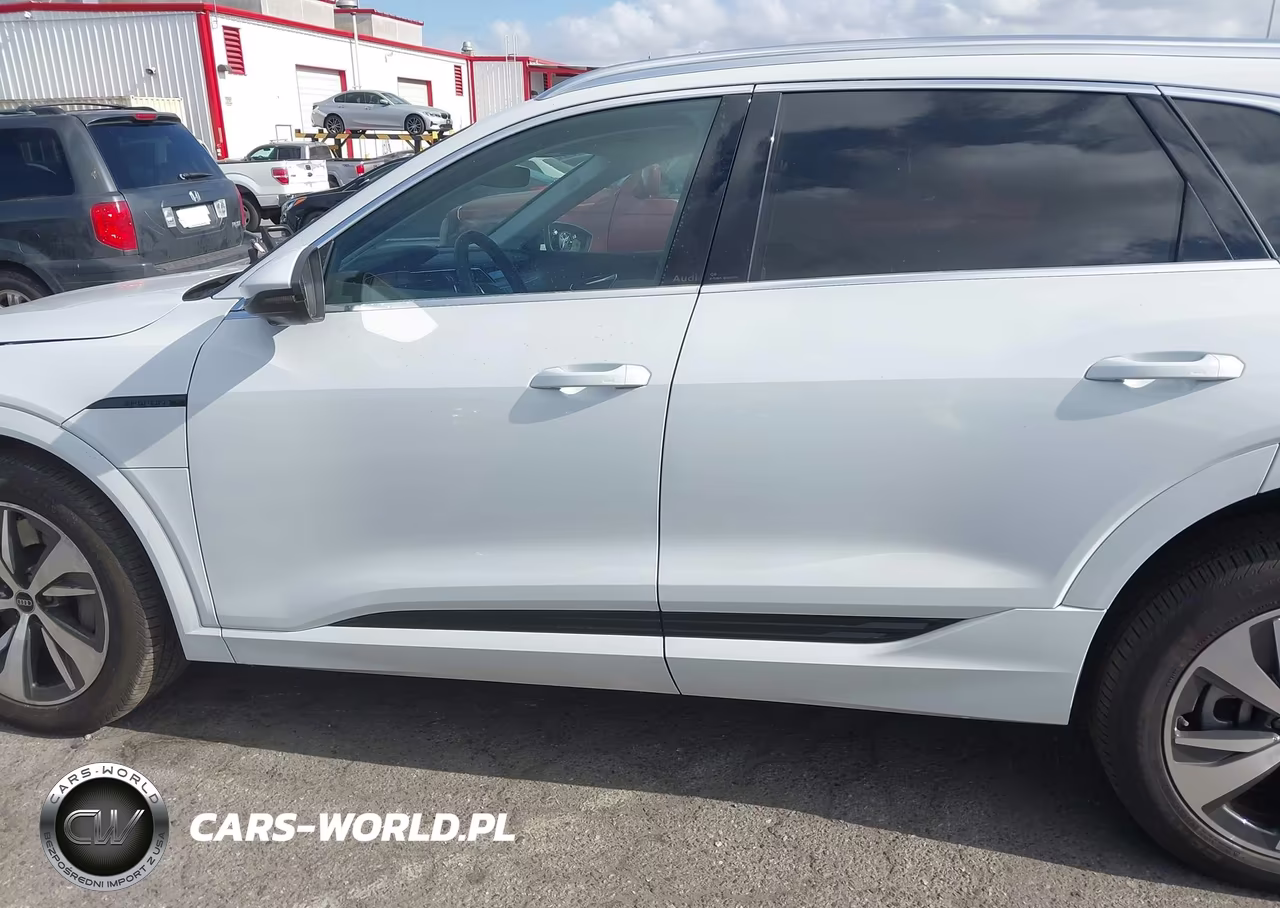 2024 Audi Q8 E-Tron Premium Plus Quattro VIN:WA15AAGE2RB008817 - 15