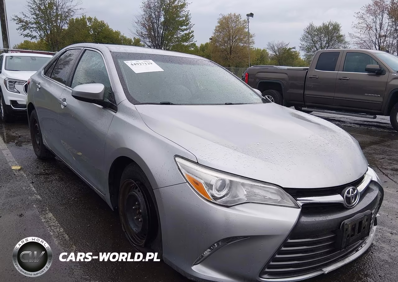 2015 Toyota Camry Le