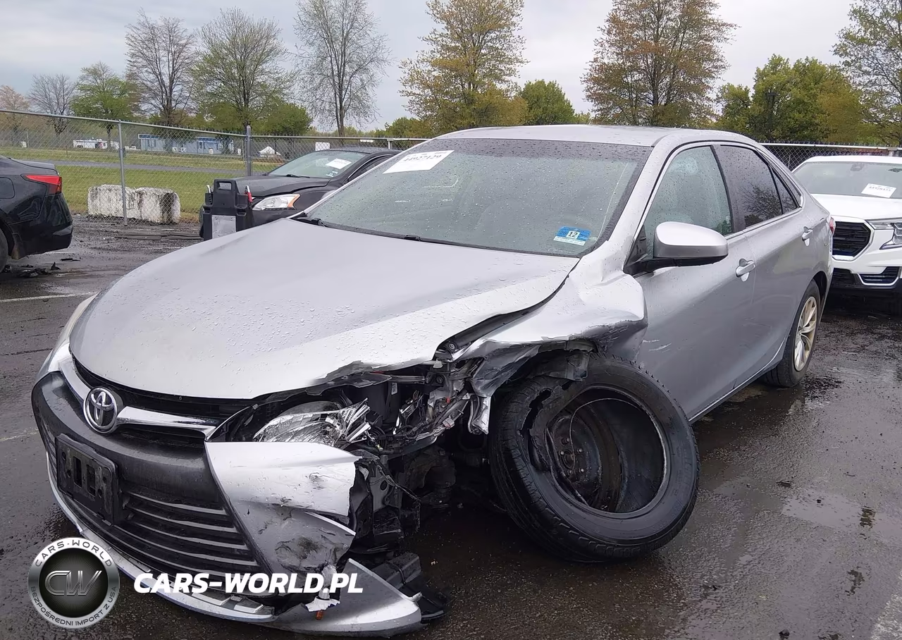 2015 Toyota Camry Le VIN:4T4BF1FK5FR458366 - 2