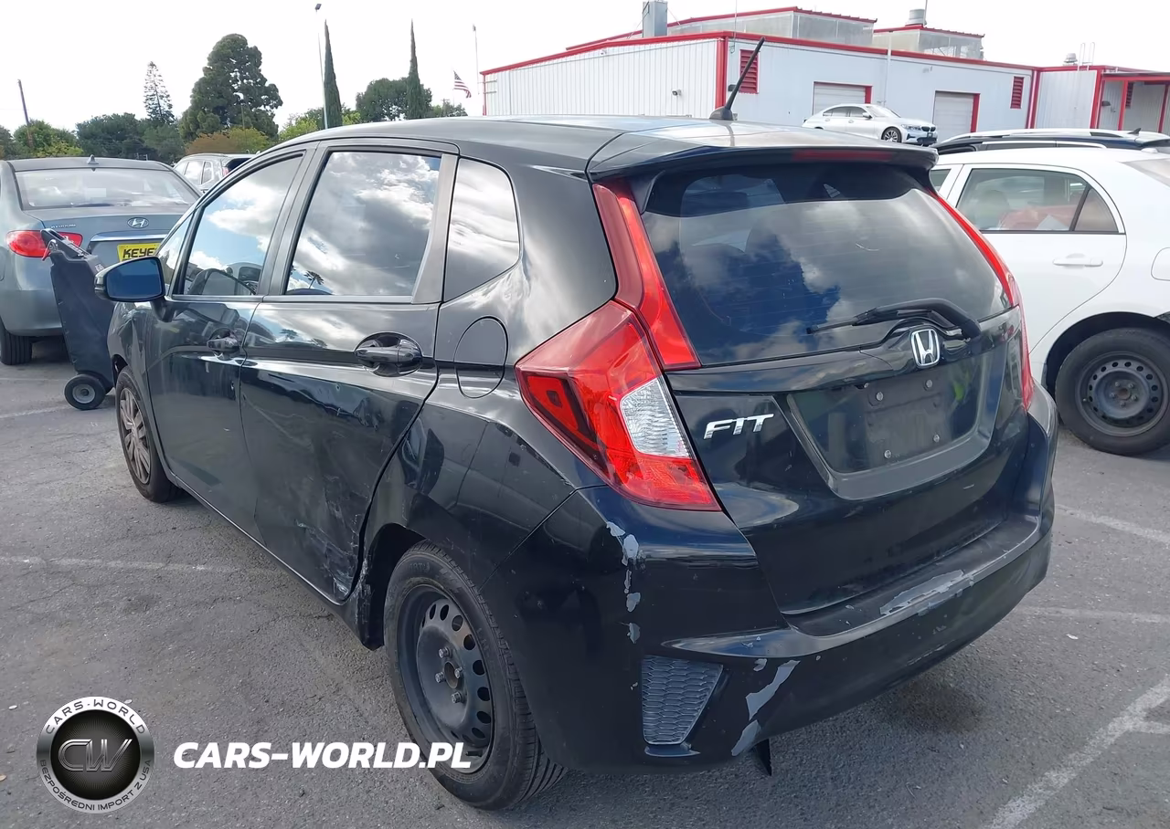 2015 Honda Fit Lx VIN:3HGGK5H58FM713094 - 3