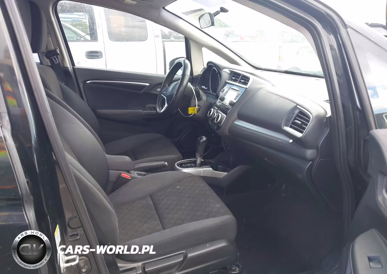 2015 Honda Fit Lx VIN:3HGGK5H58FM713094 - 5