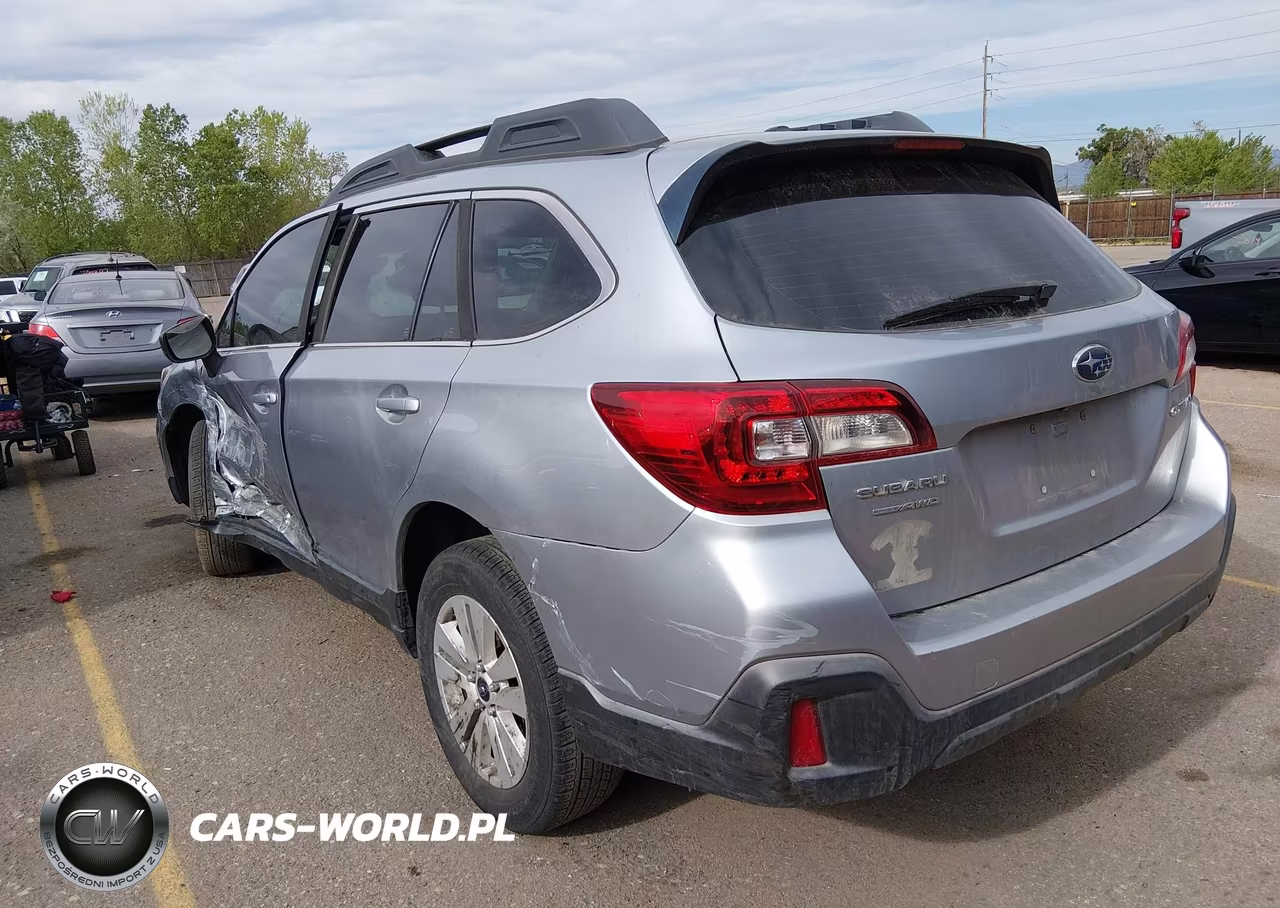 2019 Subaru Outback 2.5I VIN:4S4BSABC1K3290679 - 3