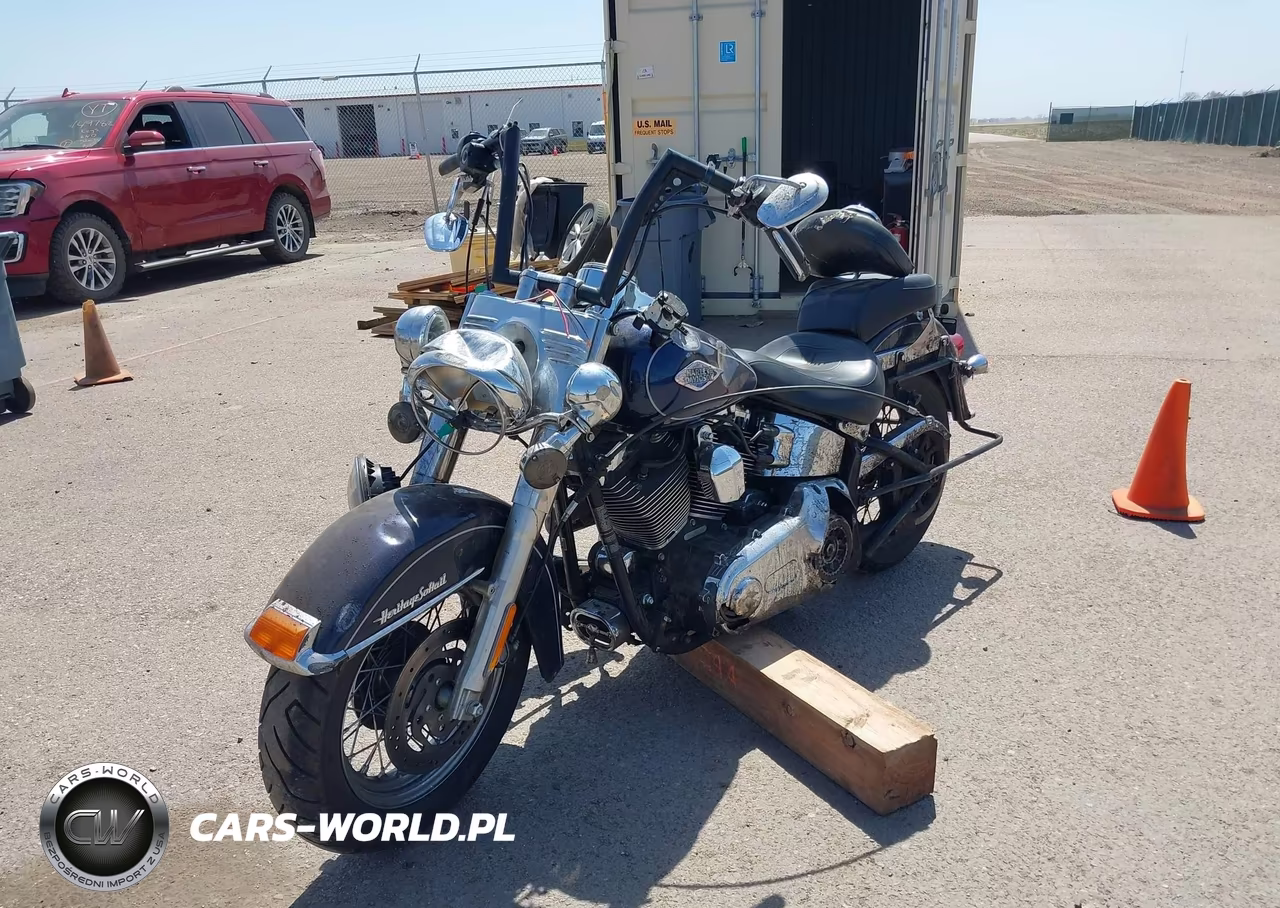 2012 Harley-Davidson Flstc Heritage Softail Classic VIN:1HD1BWV15CB047082 - 2