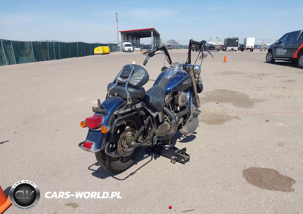 2012 Harley-Davidson Flstc Heritage Softail Classic VIN:1HD1BWV15CB047082 - 4