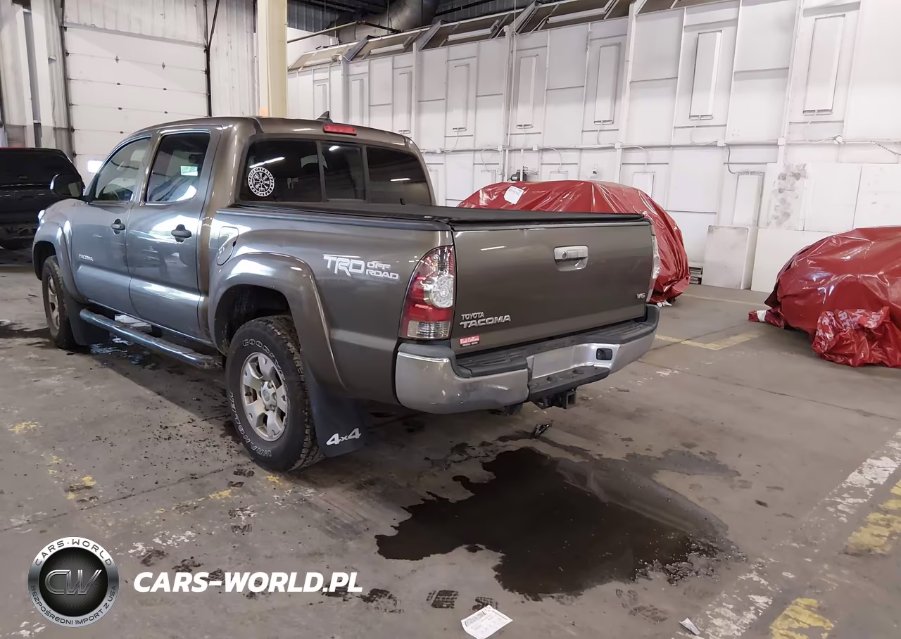 2013 Toyota Tacoma Base V6 VIN:3TMLU4EN2DM121211 - 3