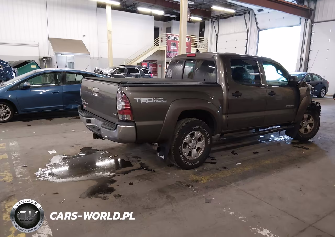 2013 Toyota Tacoma Base V6 VIN:3TMLU4EN2DM121211 - 4