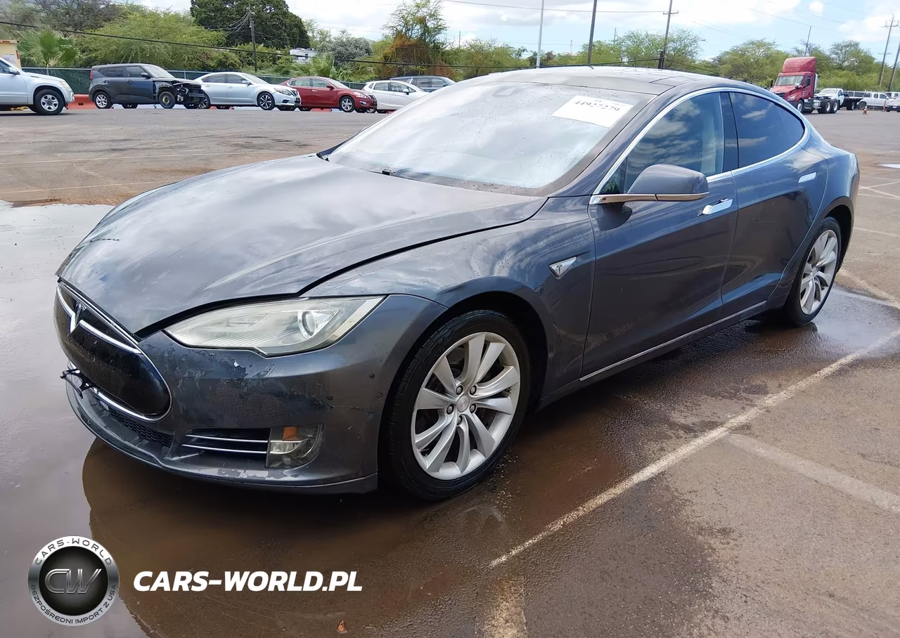 2015 Tesla Model S VIN:5YJSA1H18FFP77092 - 2