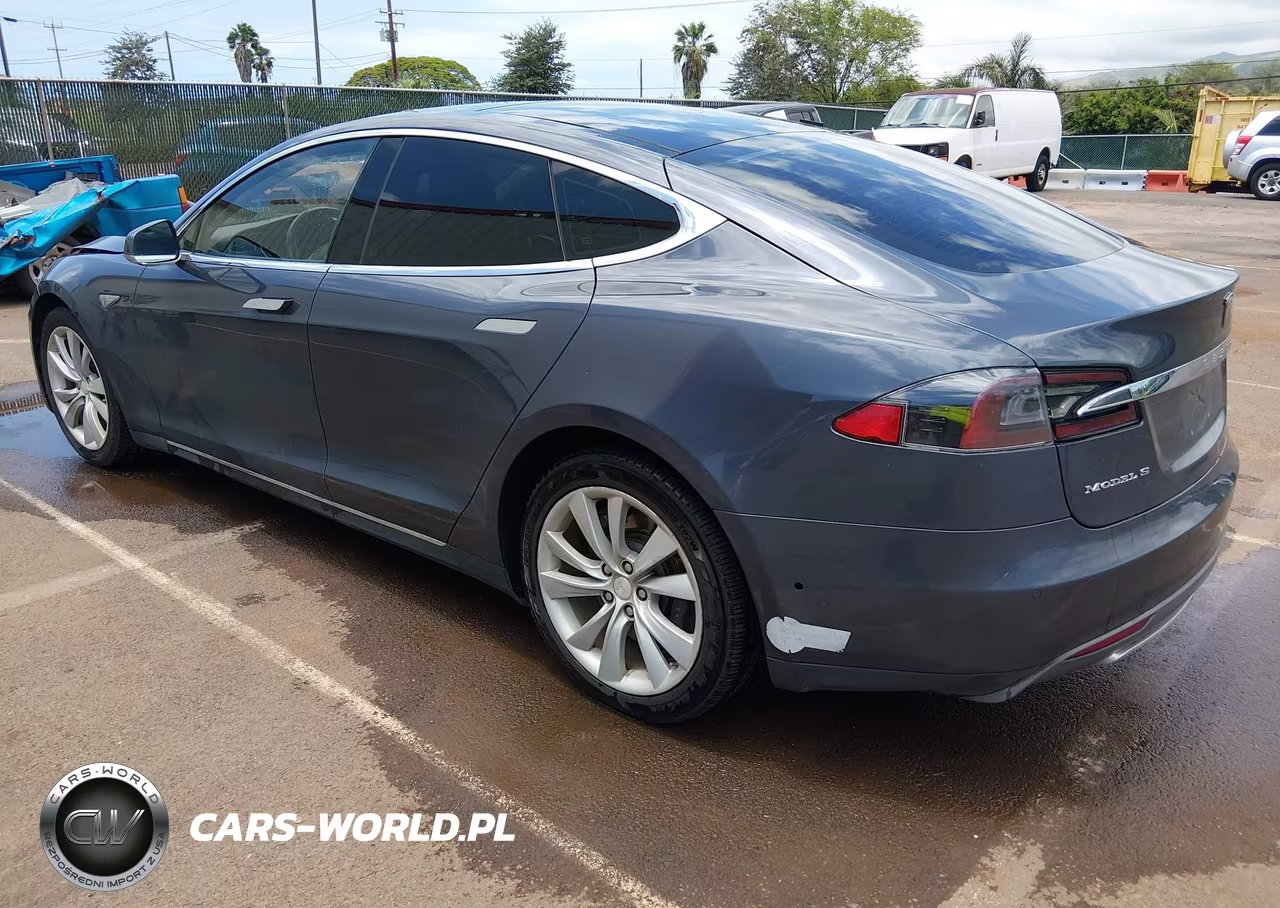2015 Tesla Model S VIN:5YJSA1H18FFP77092 - 3