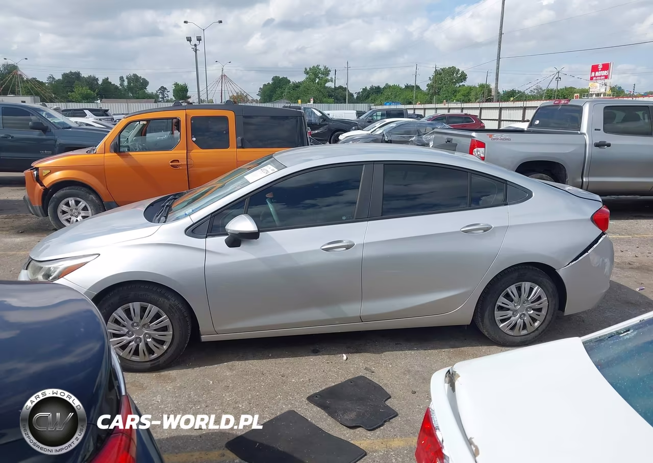 2017 Chevrolet Cruze Ls Auto VIN:1G1BC5SM2H7184446 - 14