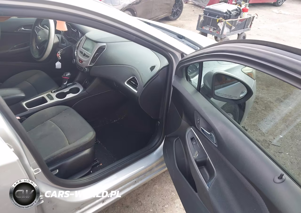 2017 Chevrolet Cruze Ls Auto VIN:1G1BC5SM2H7184446 - 5