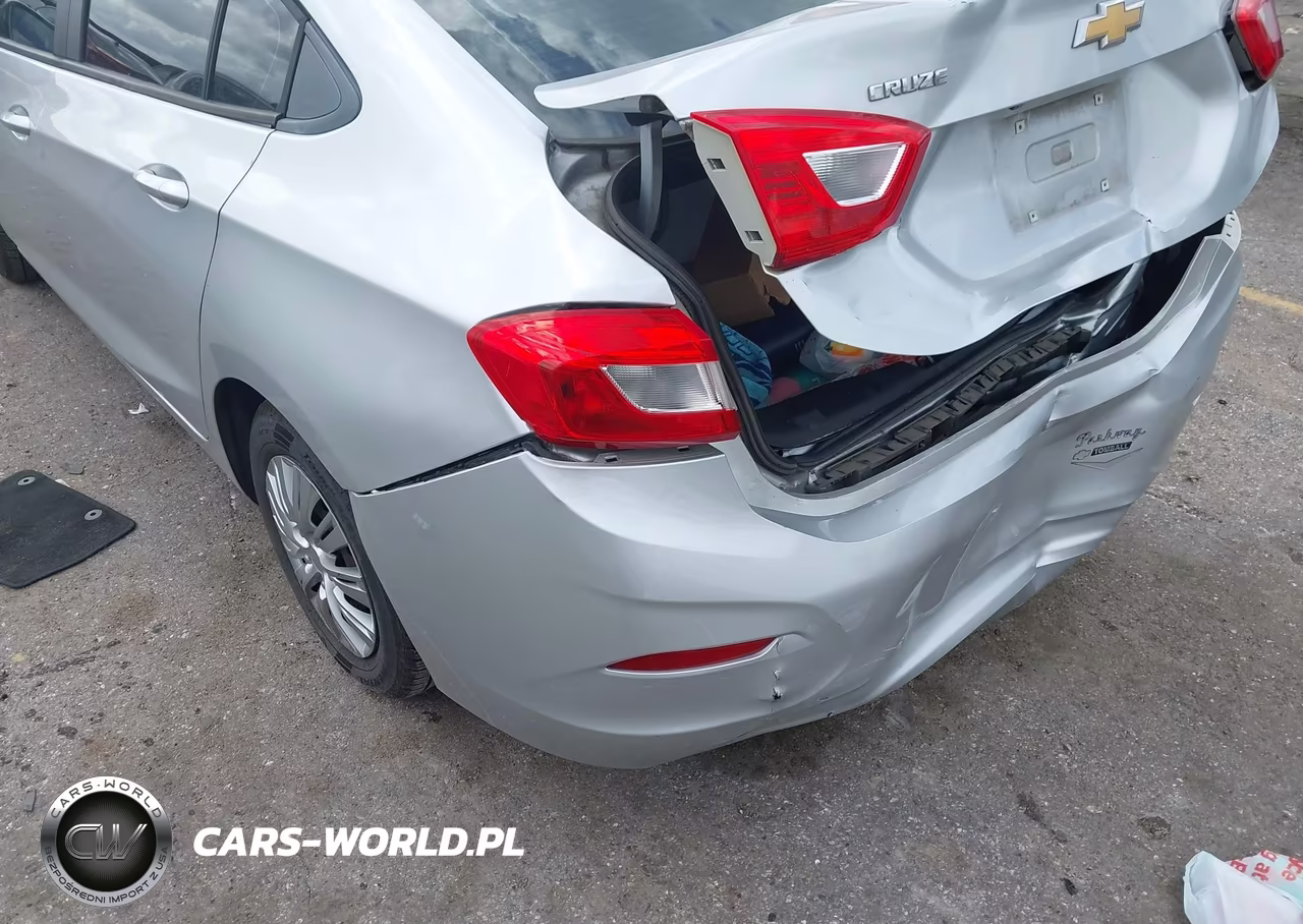 2017 Chevrolet Cruze Ls Auto VIN:1G1BC5SM2H7184446 - 6