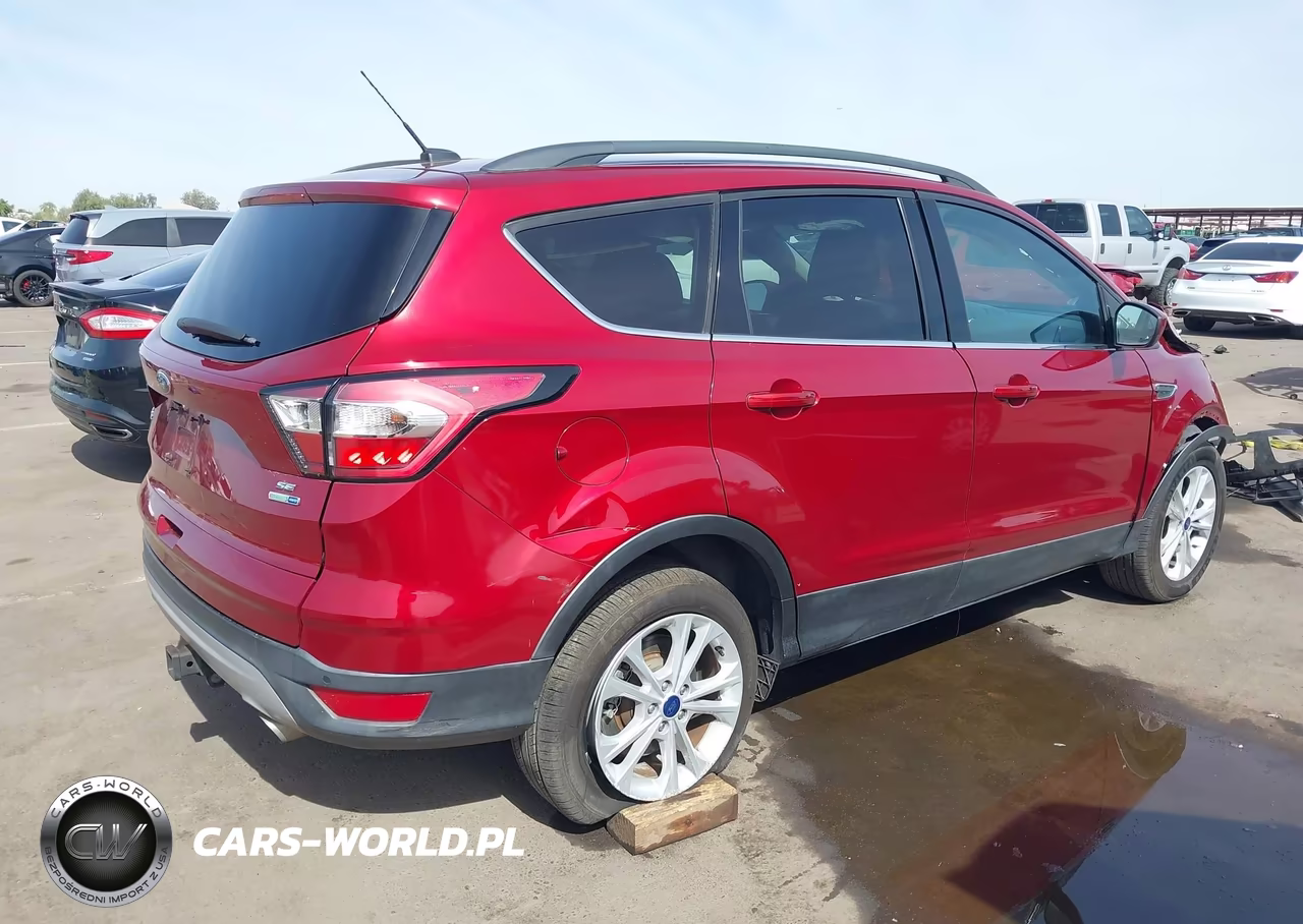 2017 Ford Escape Se VIN:1FMCU9G97HUB66736 - 4