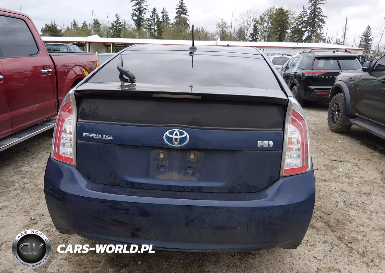 2015 Toyota Prius Three VIN:JTDKN3DU1F0477439 - 16