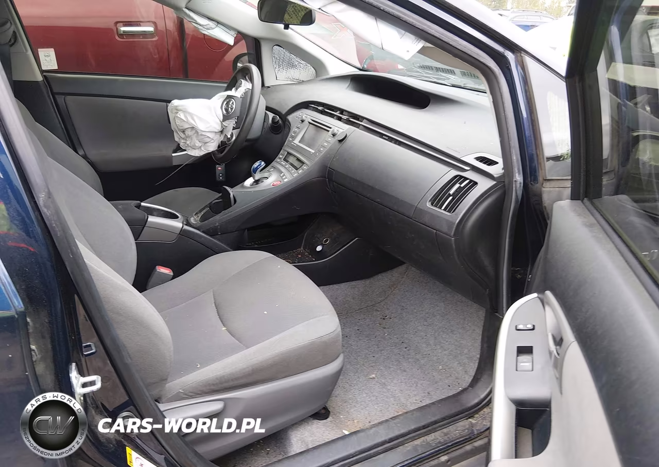 2015 Toyota Prius Three VIN:JTDKN3DU1F0477439 - 5