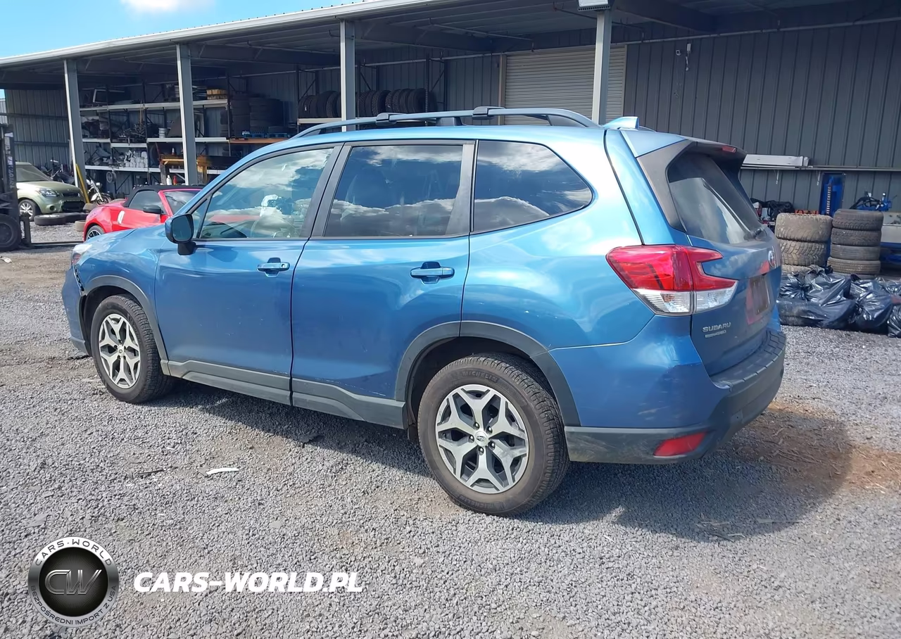 2021 Subaru Forester Premium VIN:JF2SKAJC3MH569547 - 3