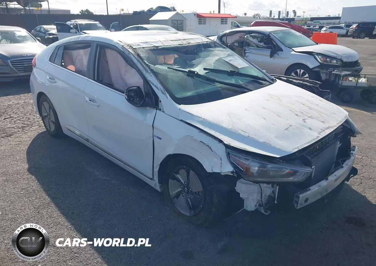2020 Hyundai Ioniq Hybrid Se