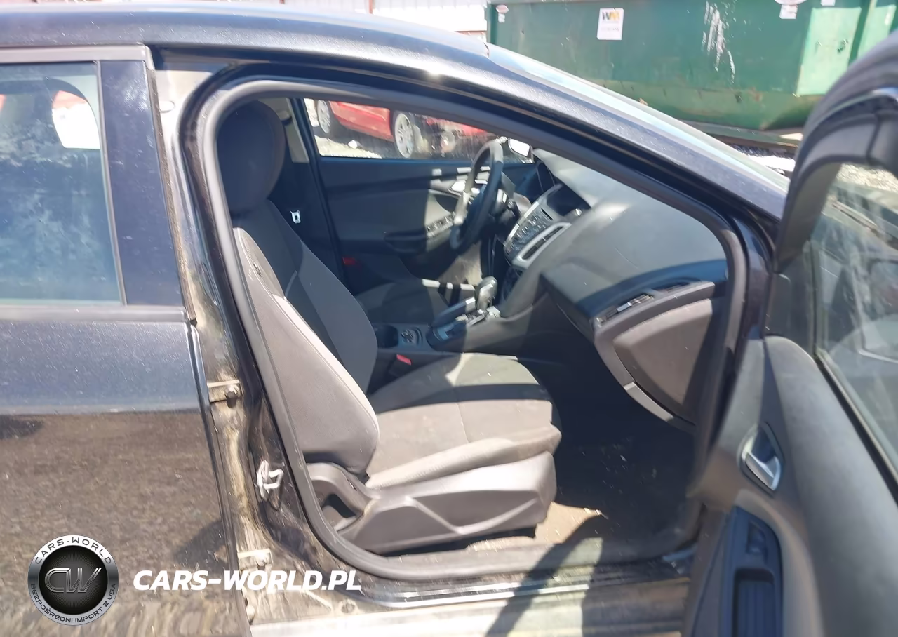 2013 Ford Focus Se VIN:1FADP3K26DL275105 - 5