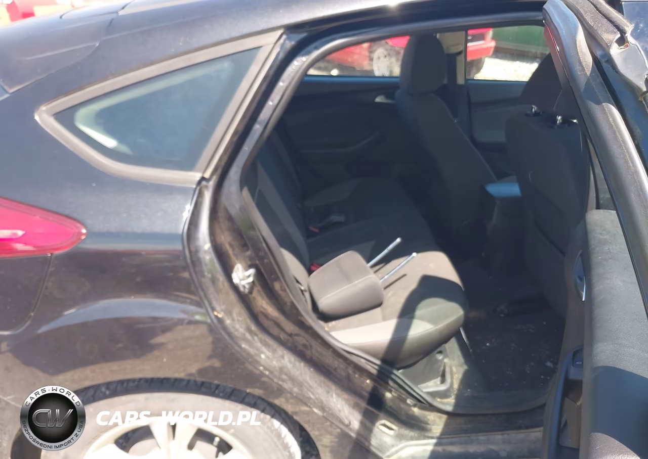 2013 Ford Focus Se VIN:1FADP3K26DL275105 - 8
