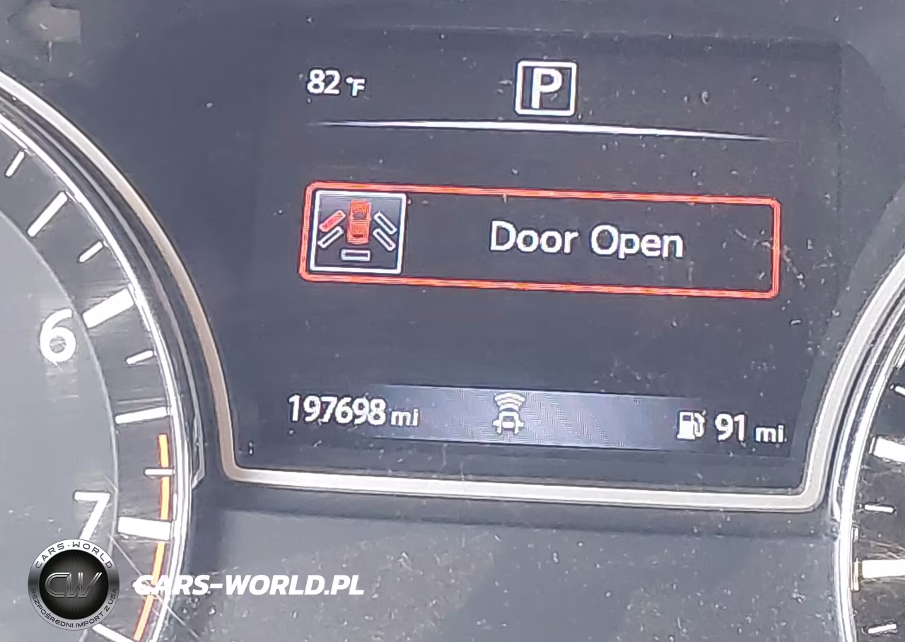 2018 Nissan Pathfinder S VIN:5N1DR2MN4JC631449 - 7