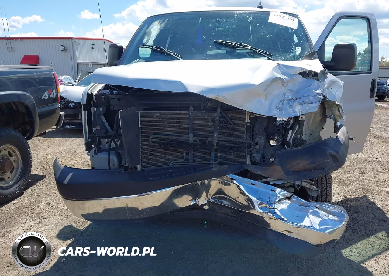 2018 Chevrolet Express 3500 Lt VIN:1GAZGPFG0J1299641 - 6