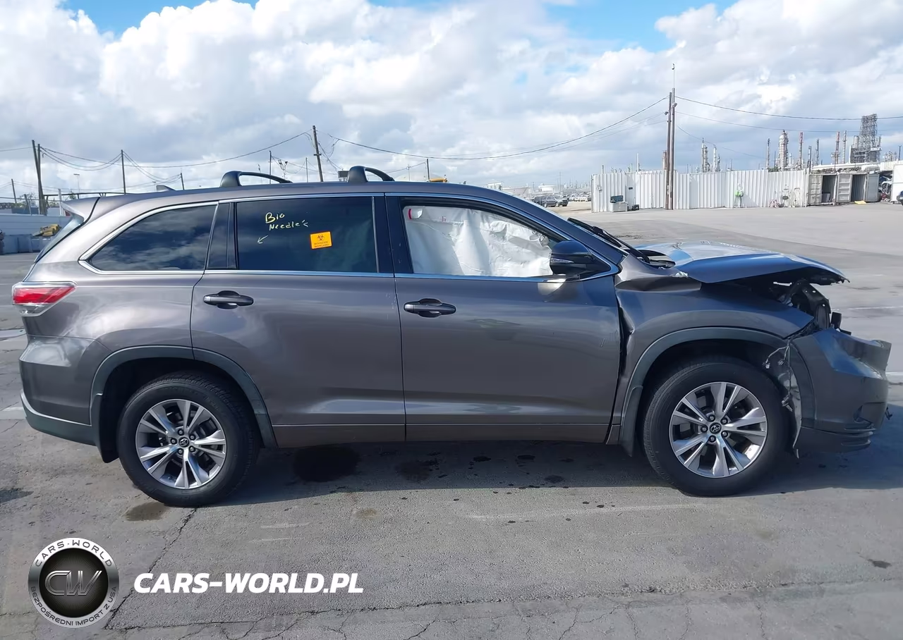 2016 Toyota Highlander Le Plus V6 VIN:5TDZKRFH2GS172055 - 13