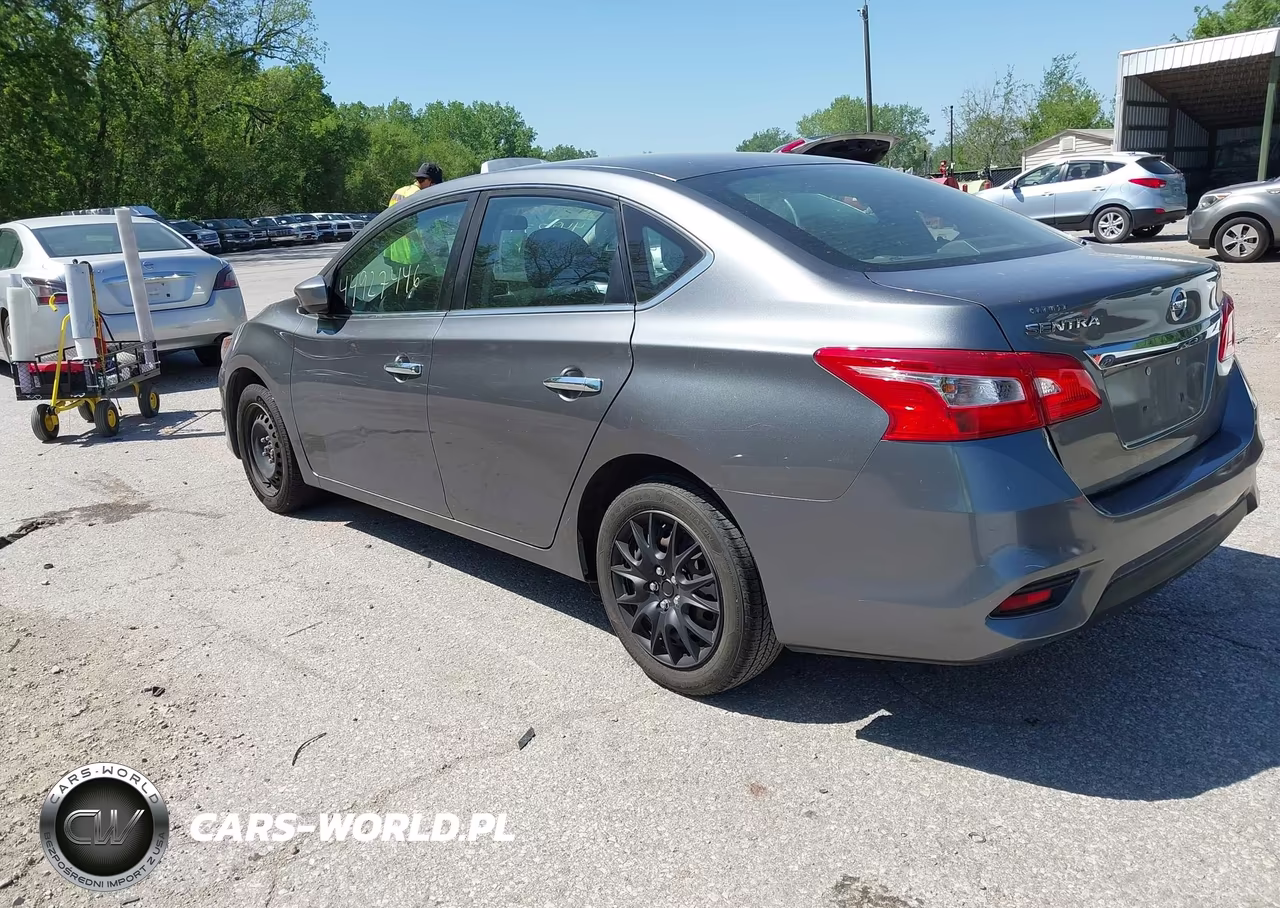 2018 Nissan Sentra S VIN:3N1AB7AP3JY250491 - 3