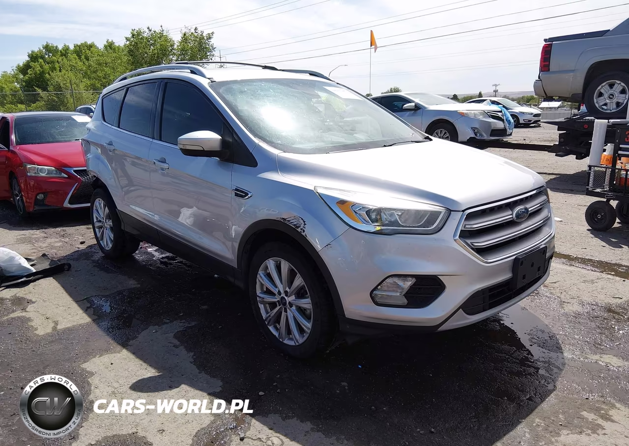 2017 Ford Escape Titanium – zdjęcie 1 z 19