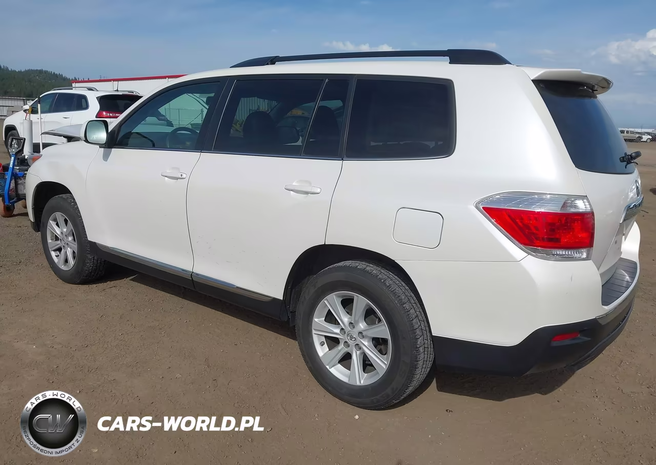 2013 Toyota Highlander Se V6 VIN:5TDBK3EH1DS210130 - 3